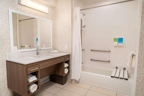 Home2 Suites Corona Ca - image 7