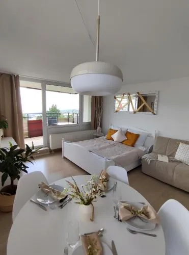 Pools, Sauna und Balkon mit Panoramablick in Sankt Englmar, Deutschland