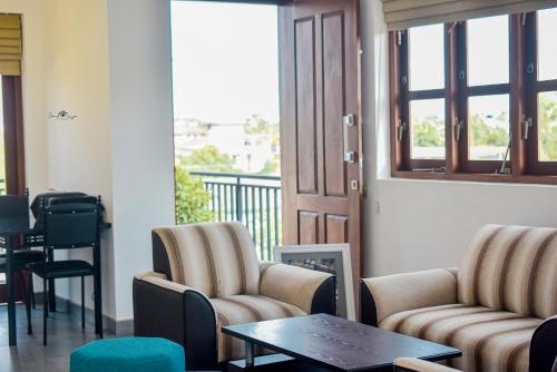 Balcony/terrace, Fairway Apartment in Boralesgamuwa