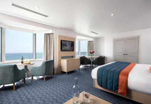 Leonardo Royal Hotel Brighton Waterfront - image 5