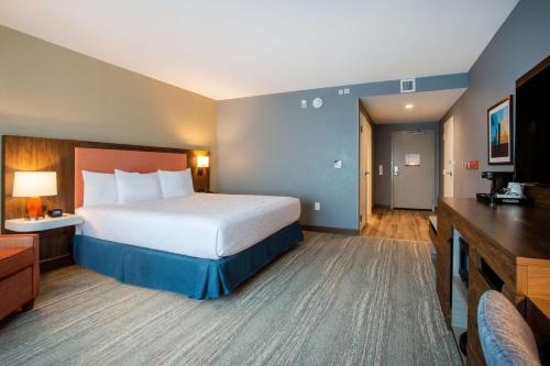 Hampton Inn & Suites North Port Fl - image 6