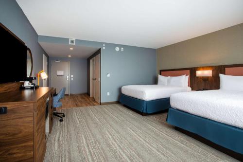 Hampton Inn & Suites North Port Fl - image 5