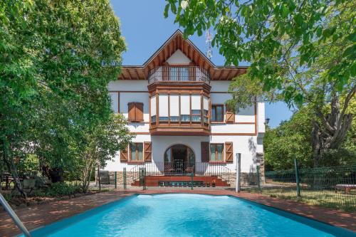 Villa Ganbara, 5 minutos de Pamplona cottage Burlata