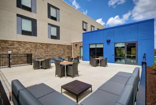 Hampton Inn Cave City, KY in Cave City, USA