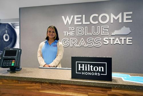 Hampton Inn Cave City KY - main image