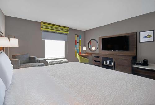Hampton Inn Cave City KY - image 6