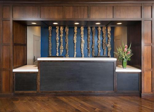 Jamaica Bay Inn Marina Del Rey Tapestry Collection by Hilton - image 14