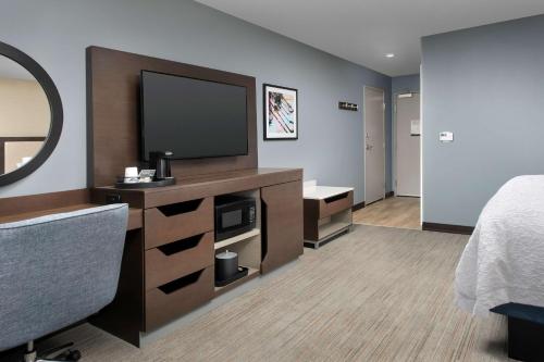 Hampton Inn Warroad Mn - image 3