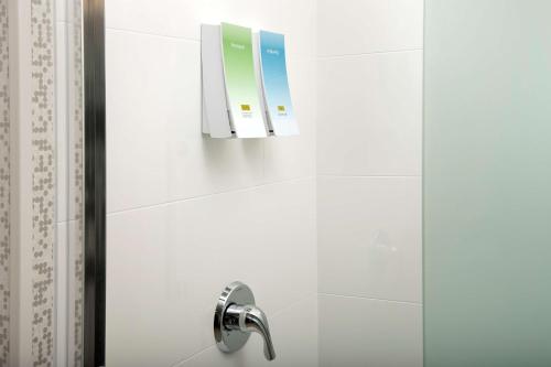 King Studio Suite - Non-Smoking image 6