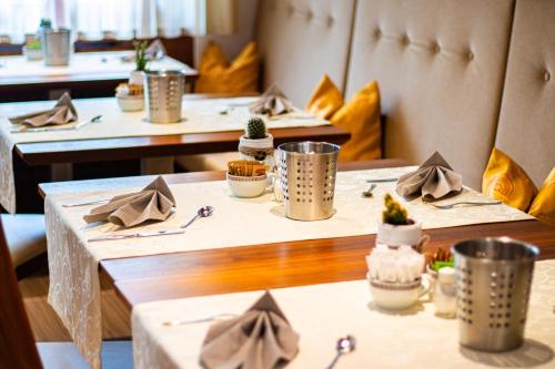 Garni-Hotel St. Valentin - image 11
