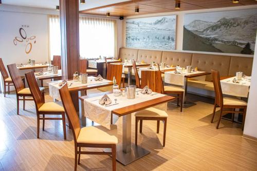 Garni-Hotel St. Valentin - image 5