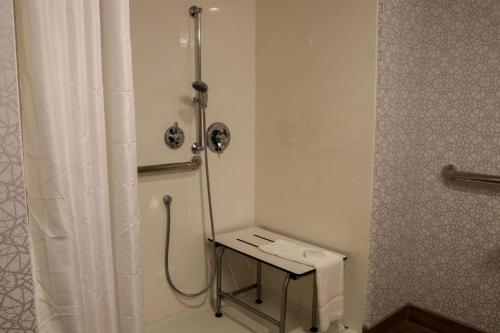Hampton Inn & Suites Olean Ny - image 2