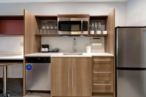 Home2 Suites By Hilton Lincolnshire Chicago - image 5