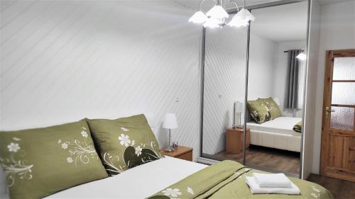 ROYAL GARDEN APARTMENTS *** in Štítary