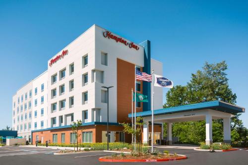 . Hampton Inn Bellingham Airport, WA