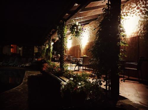 ROYAL GARDEN APARTMENTS *** in Štítary