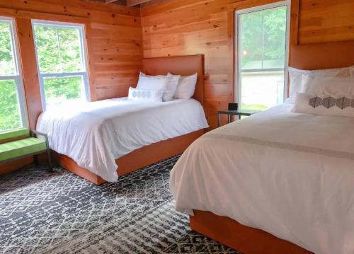 Beautiful Country Retreat - 40 guests! - image 11