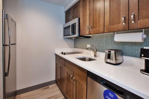 Homewood Suites By Hilton Columbus Easton Oh - image 5