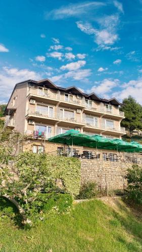 المنظر الخارجي, Villa Megdani A in راشا