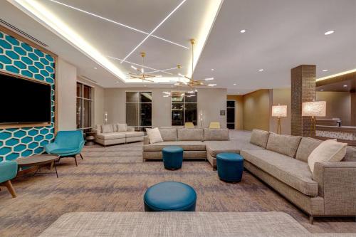 Lobby, Hilton Garden Inn Temecula in Temecula