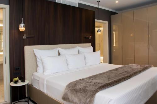 The Benson Portland, Curio Collection by Hilton