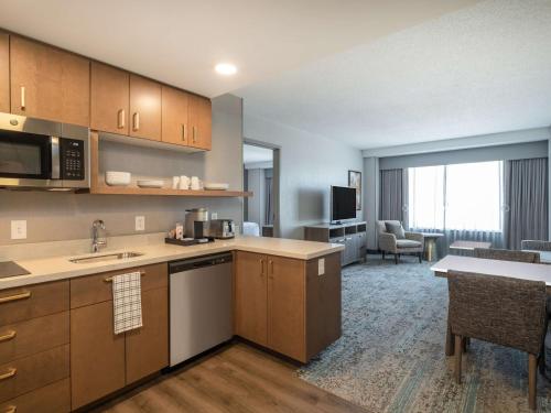 Homewood Suites By Hilton Toledo Downtown