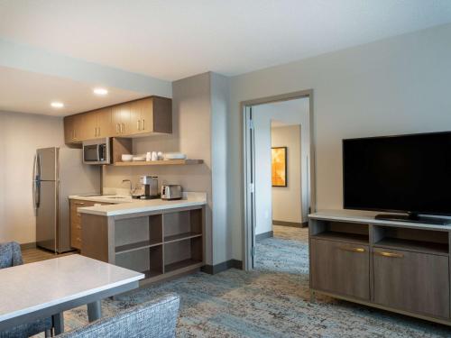 Homewood Suites By Hilton Toledo Downtown