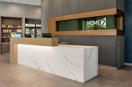 Home2 Suites by Hilton Minneapolis University Area - image 9