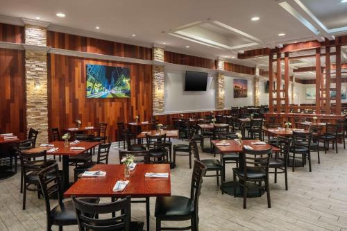 DoubleTree by Hilton Cherry Hill Philadelphia in Cherry Hill, USA