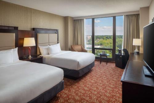 Queen Room with Two Queen Beds and River View