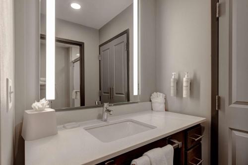 2 bedrooms, 2 beds