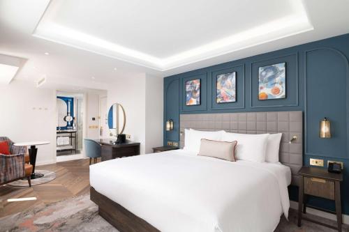 room detail thumbnail 0