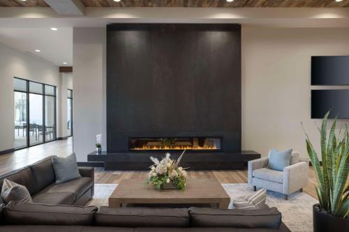 Embassy Suites By Hilton Bowling Green