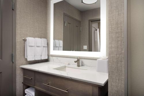Homewood Suites by Hilton Louisville Airport - image 4