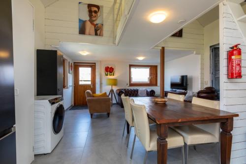  Welcome in - La Garage - Molenwal 11a, Westkapelle in 4361 BR Westkapelle