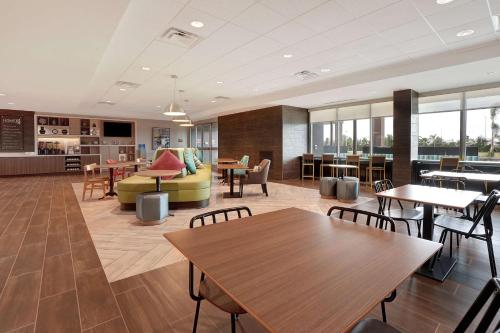 ล็อบบี้, Home2 Suites by Hilton Lakewood Ranch in เบรเดนตัน (FL)