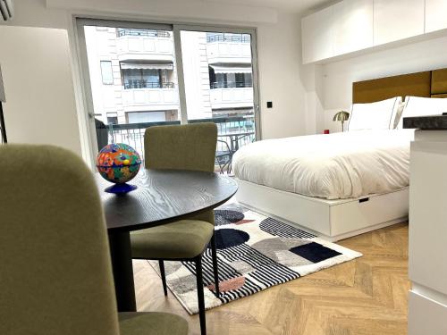 Moderne Studio BALCON, rue D'ANTIBES- HYPER CENTRE A0B191, Cannes (fotografie 9)