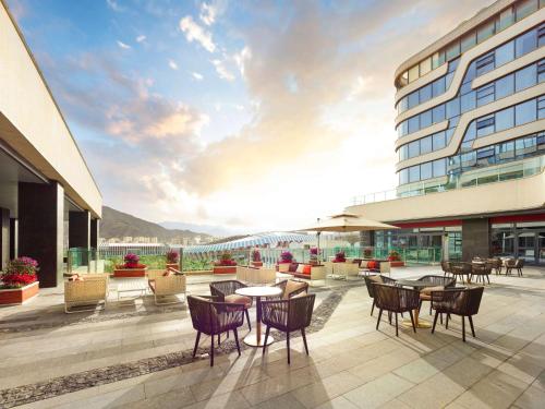 Ngoại cảnh khách sạn, Hilton Garden Inn Lhasa in Lhasa