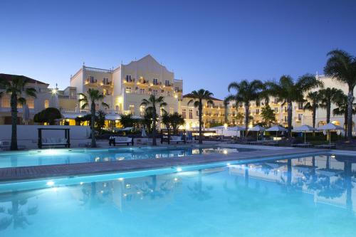 The Lake Resort - image 11