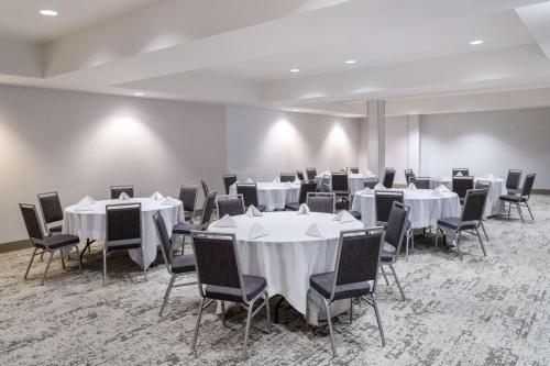 SureStay Plus Hotel by Best Western Salida - image 10
