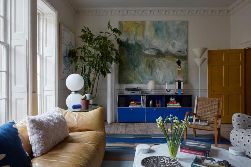 Entire designer Townhouse with luxury suites and rooms, located between The Royal Crescent and The Circus, Bath (photo 6)