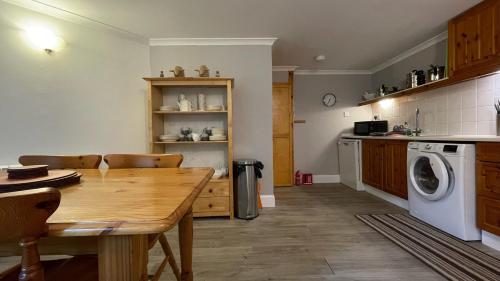 Kerrowdown Cottage-self Catering For 4 In The Highlands - Loch Ness