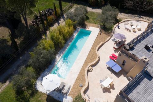 Belle villa contemporaine de 300m2 avec piscine