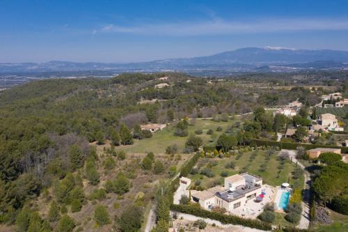 Belle villa contemporaine de 300m2 avec piscine