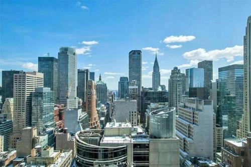 Perfectly located 2BD near Times Square with Gym, New York (Foto 4)