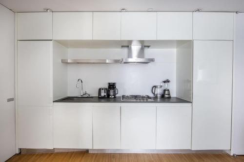 Beautiful 2BD Apartment near Times Square, New York (photo 4)