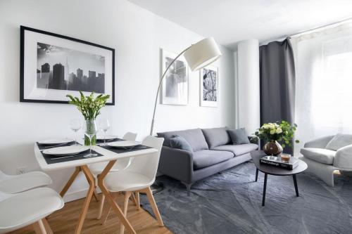 Beautiful 2BD Apartment near Times Square, New York (photo 8)