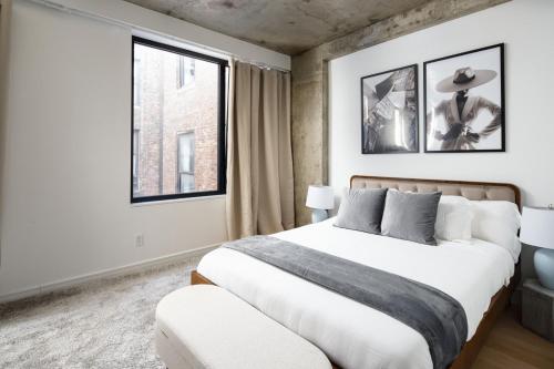 Chic and Spacious 2BD Apt with washer and dryer in unit in New York, USA