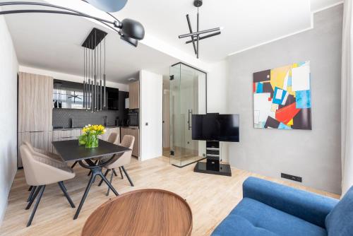 Luxury apartment with a balcony and a terrace, Praha (fotografie 10)