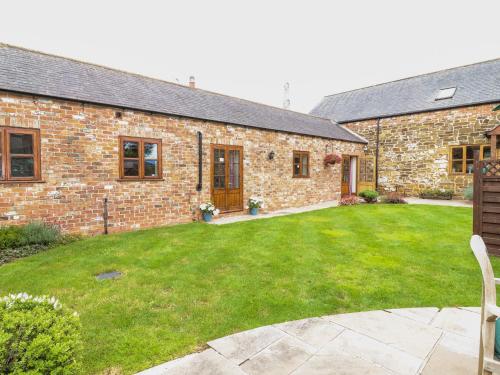 Mistal Cottage - image 12